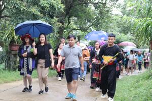 Đoàn Famtrip của Hiệp hội Du lịch Việt Nam khảo sát tại Lai Châu