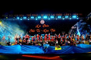 Tưng bừng khai mạc ngày hội văn hóa thể thao và du lịch năm 2017