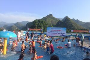 Lễ phát động Toàn dân tập luyện môn Bơi, phòng chống đuối nước trẻ em năm 2023