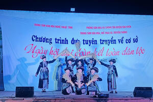 Chương trình đưa tuyên truyền về cơ sở với chủ đề "Ngày hội đại đoàn kết toàn dân tộc"
