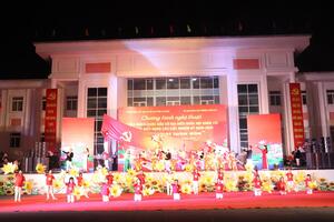 Tổ chức Chương trình nghệ thuật chào mừng Ngày hội toàn dân đi bầu cử