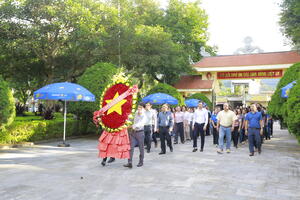 Sở Văn hóa, Thể thao và Du lịch viếng Nghĩa trang Liệt sĩ tỉnh nhân kỷ niệm 79 năm Ngày Thương binh - Liệt sĩ