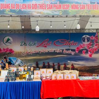 <a href="/du-lich" title="DU LỊCH" rel="dofollow">Du lịch</a>