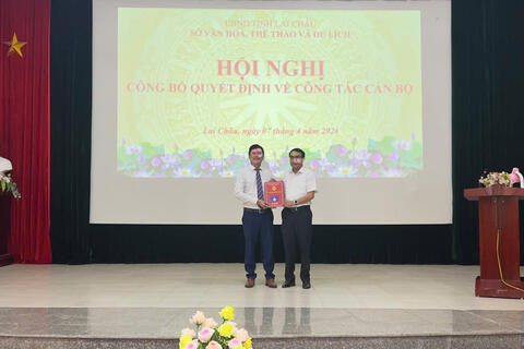 Công bố quyết định bổ nhiệm Phó Giám đốc Trung tâm Văn hóa Nghệ thuật tỉnh